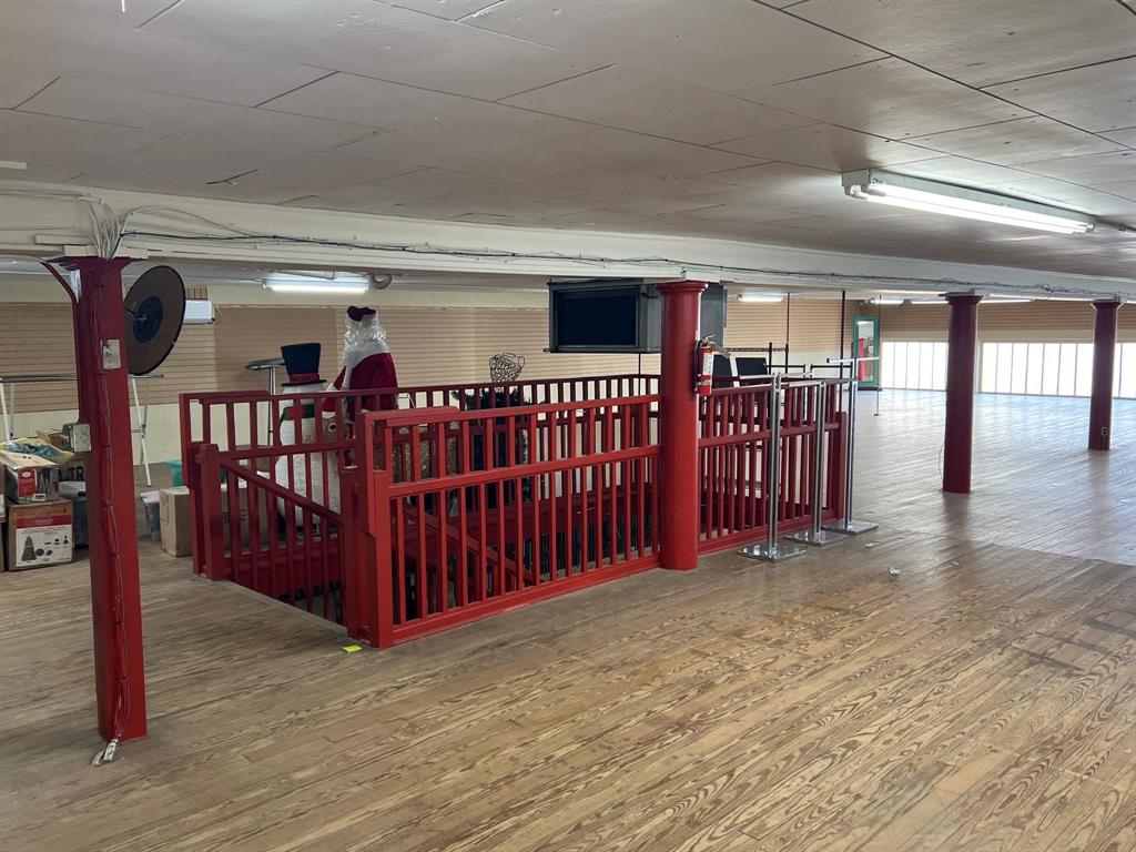 Original Cleburn - Commercial Sale
