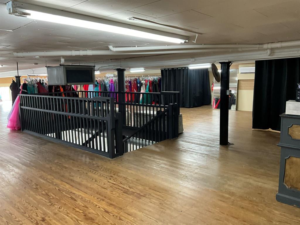 Original Cleburn - Commercial Sale