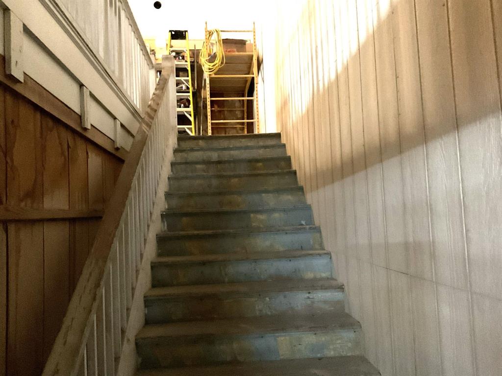 Original Cleburn - Commercial Sale