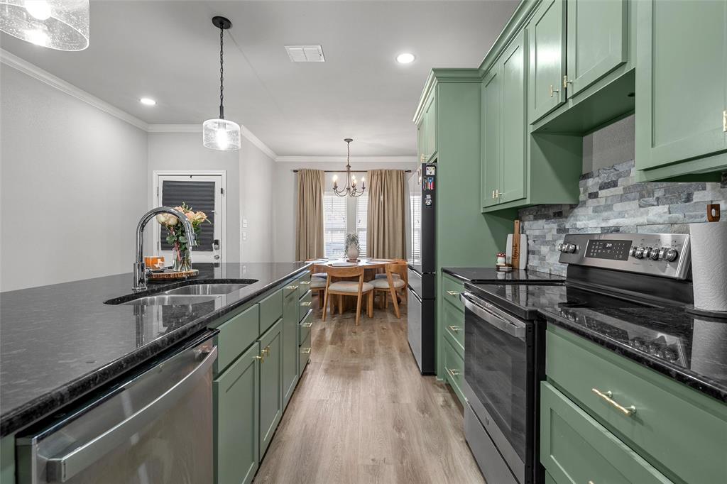 Windsor Park Place Ph One 1 - Residential
