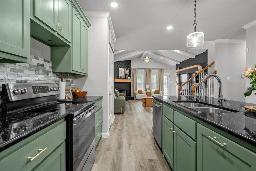 Windsor Park Place Ph One 1 - Residential