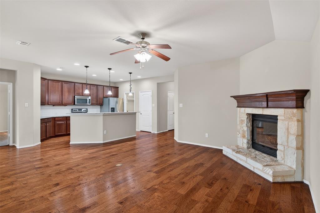 Rolling Mdws East - Residential