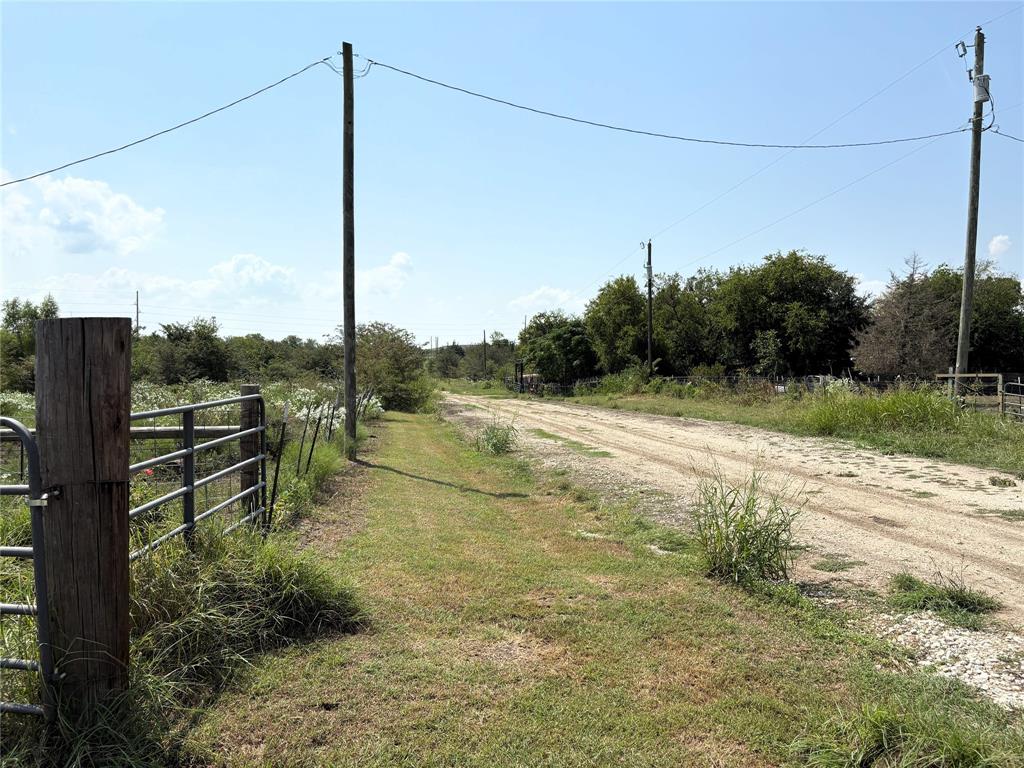 E Mabry Surv A-362 - Land