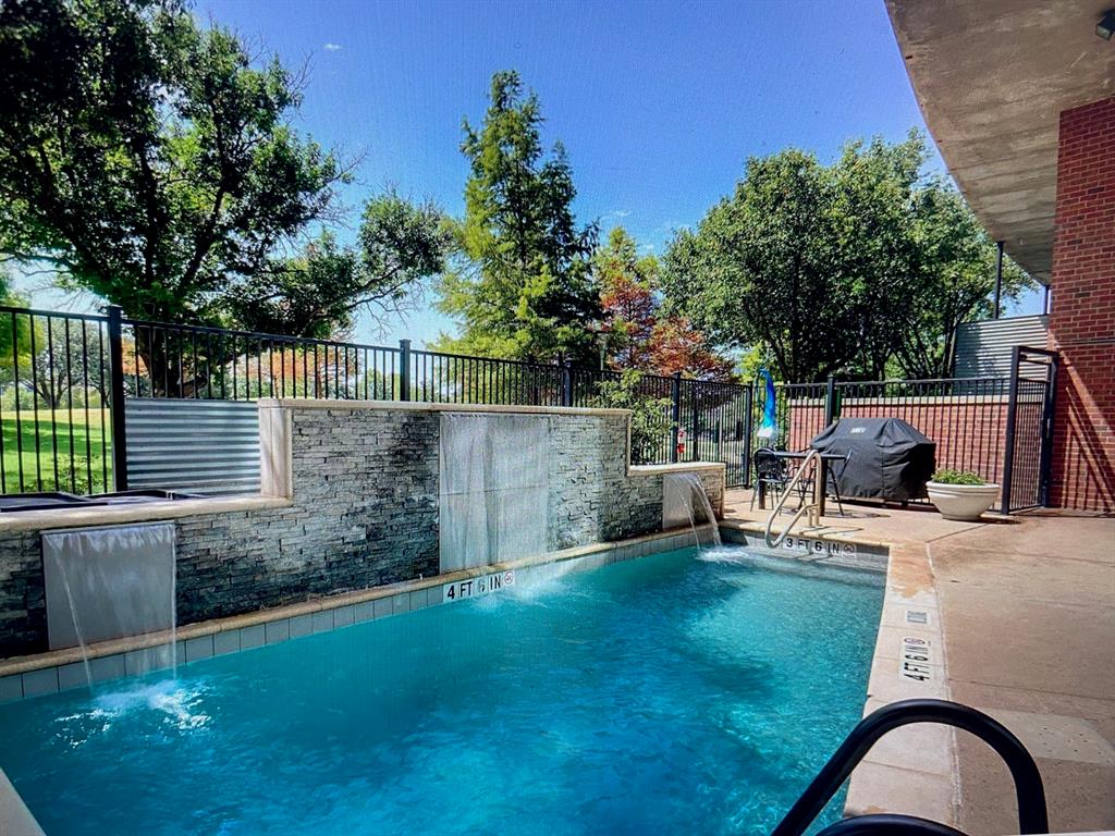 588 Condos - Residential Lease