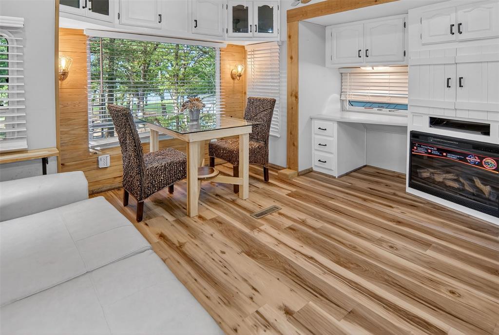 White Oak Shores - Residential