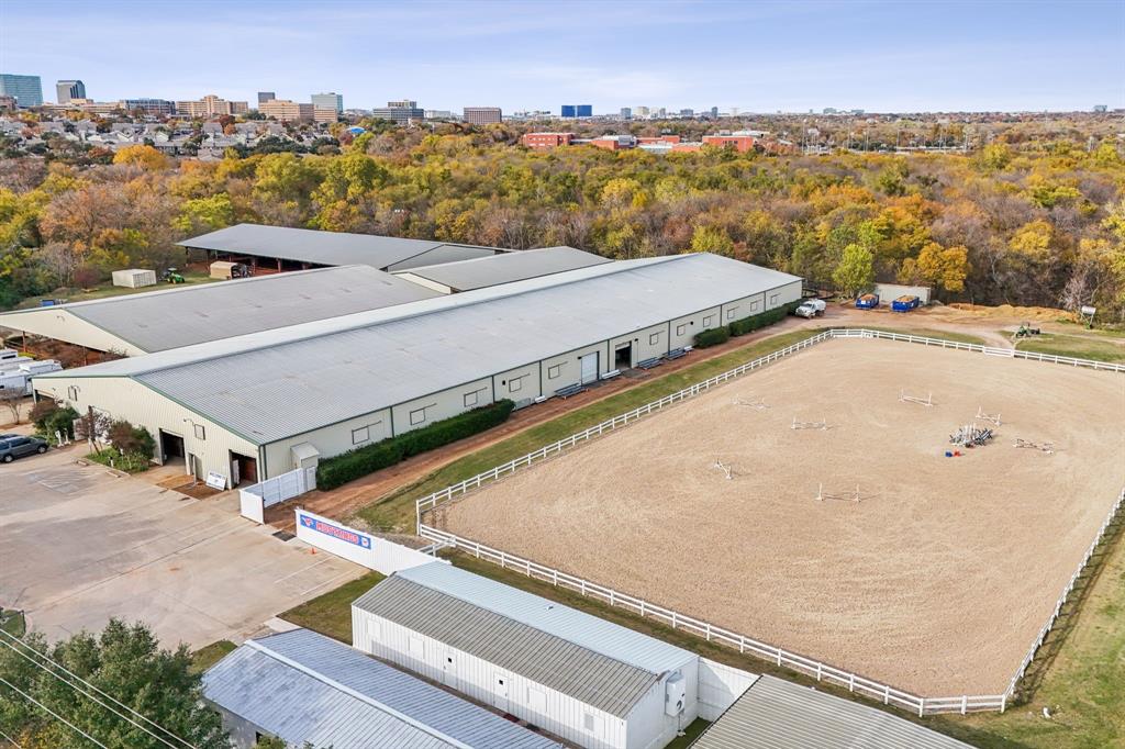 SCOTTY'S GOLF PAR - Commercial Lease