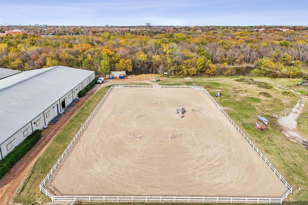 SCOTTY'S GOLF PAR - Commercial Lease