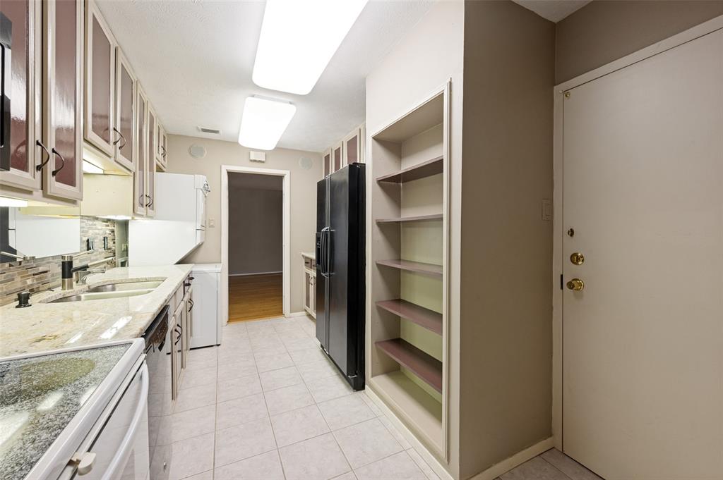 Athena Condo - Residential