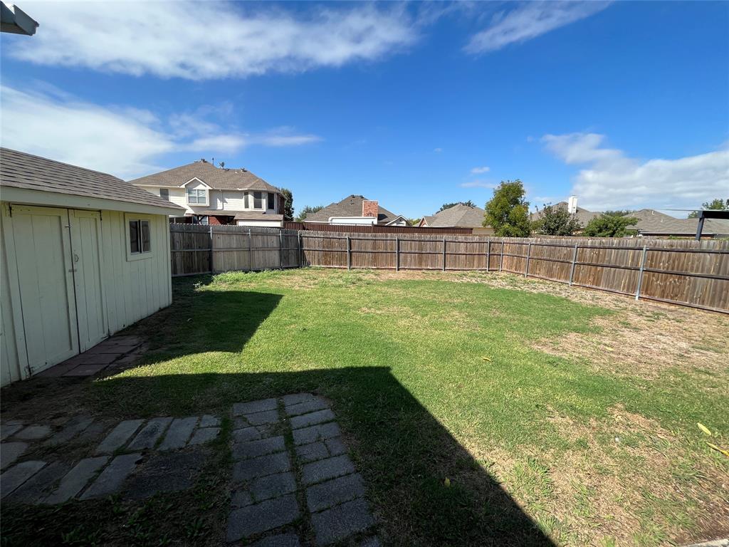 Golden Meadows 04 - Residential Lease