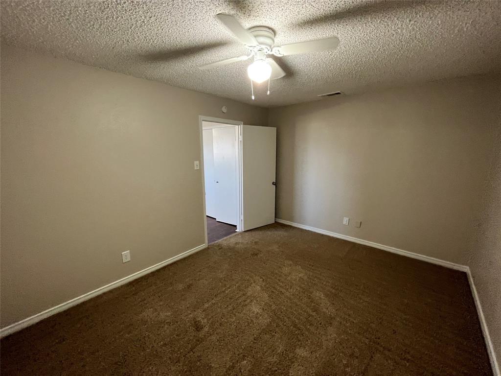 Golden Meadows 04 - Residential Lease
