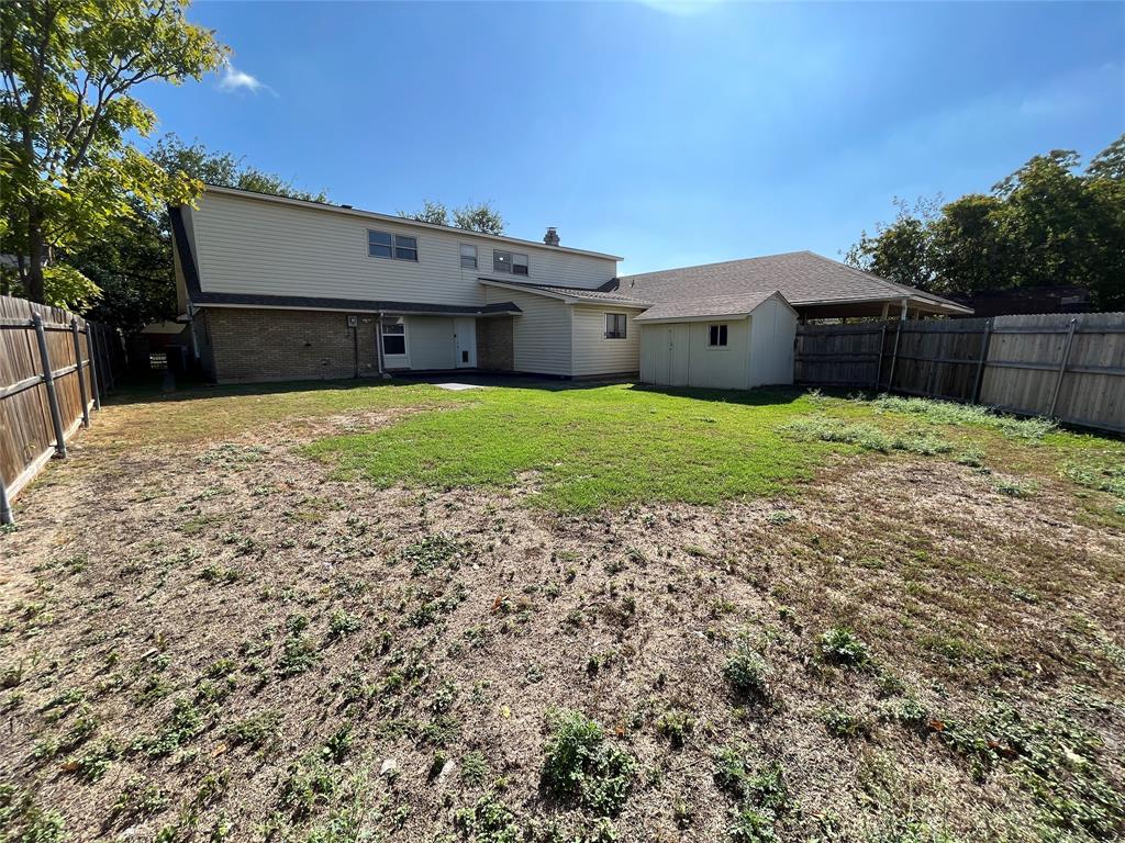 Golden Meadows 04 - Residential Lease