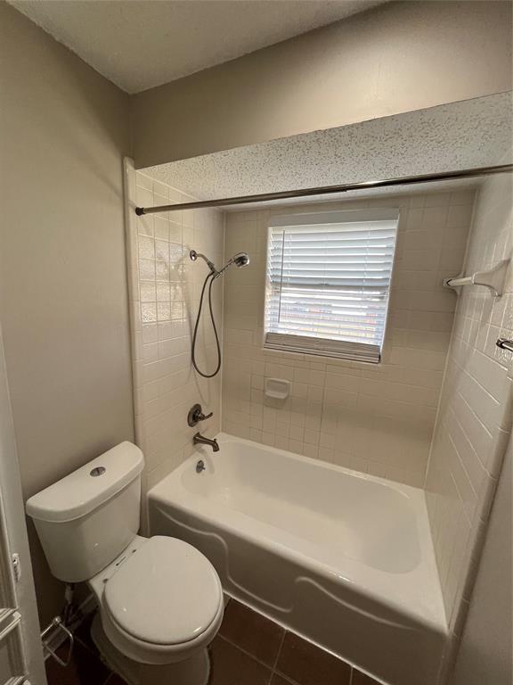 Golden Meadows 04 - Residential Lease