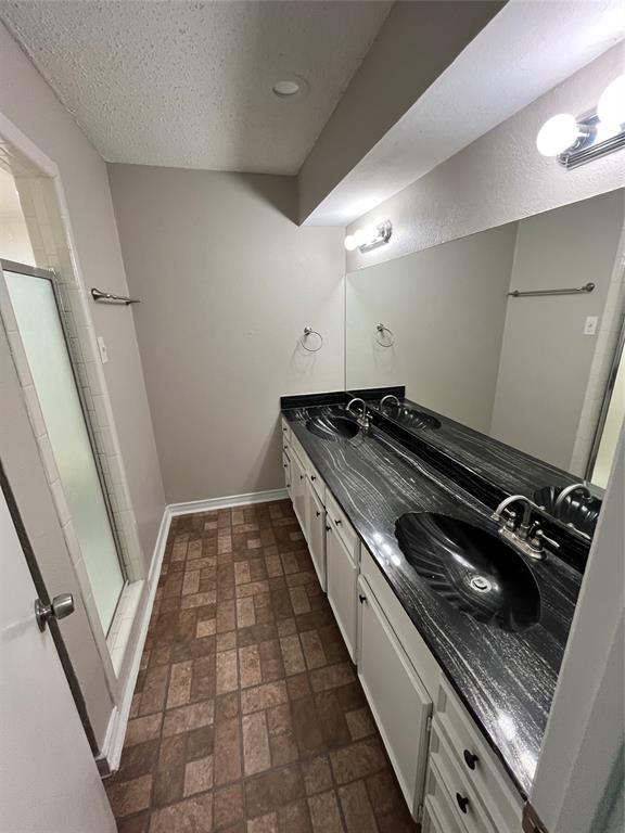 Golden Meadows 04 - Residential Lease