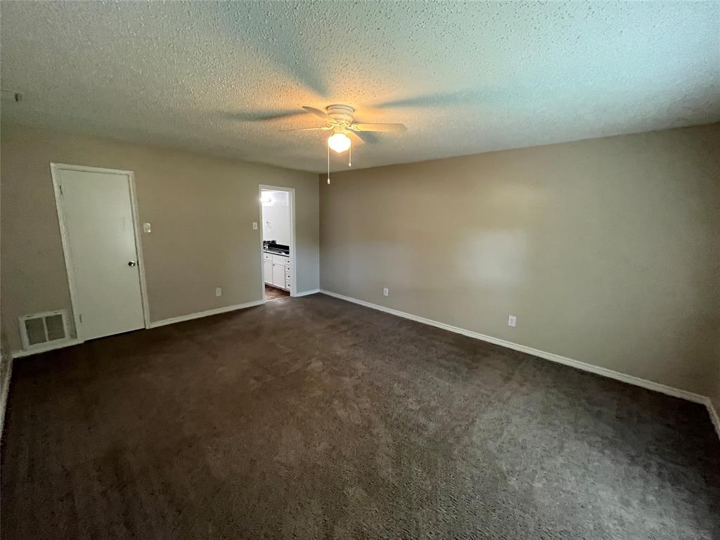 Golden Meadows 04 - Residential Lease