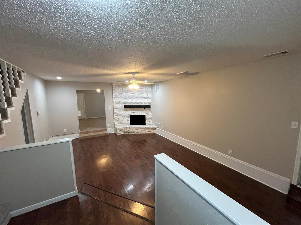 Golden Meadows 04 - Residential Lease