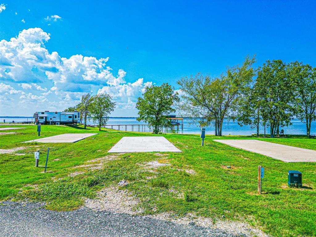 Peninsula Point - Land