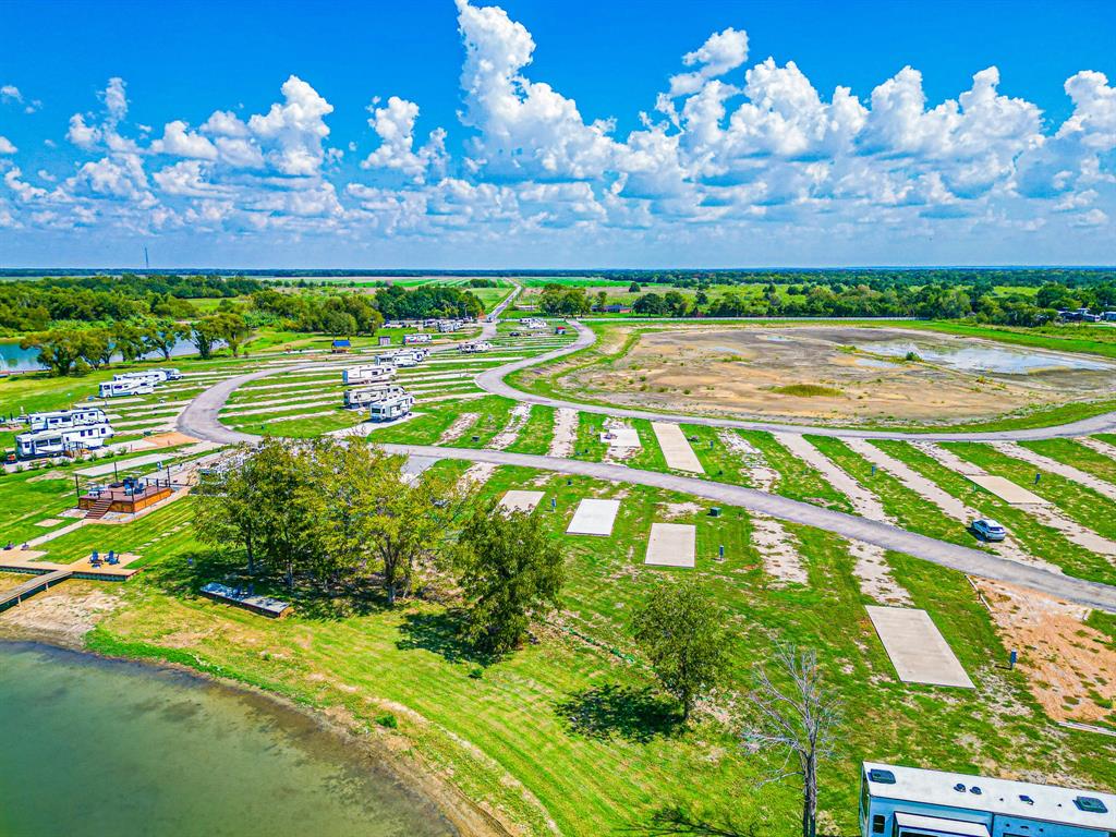 Peninsula Point - Land