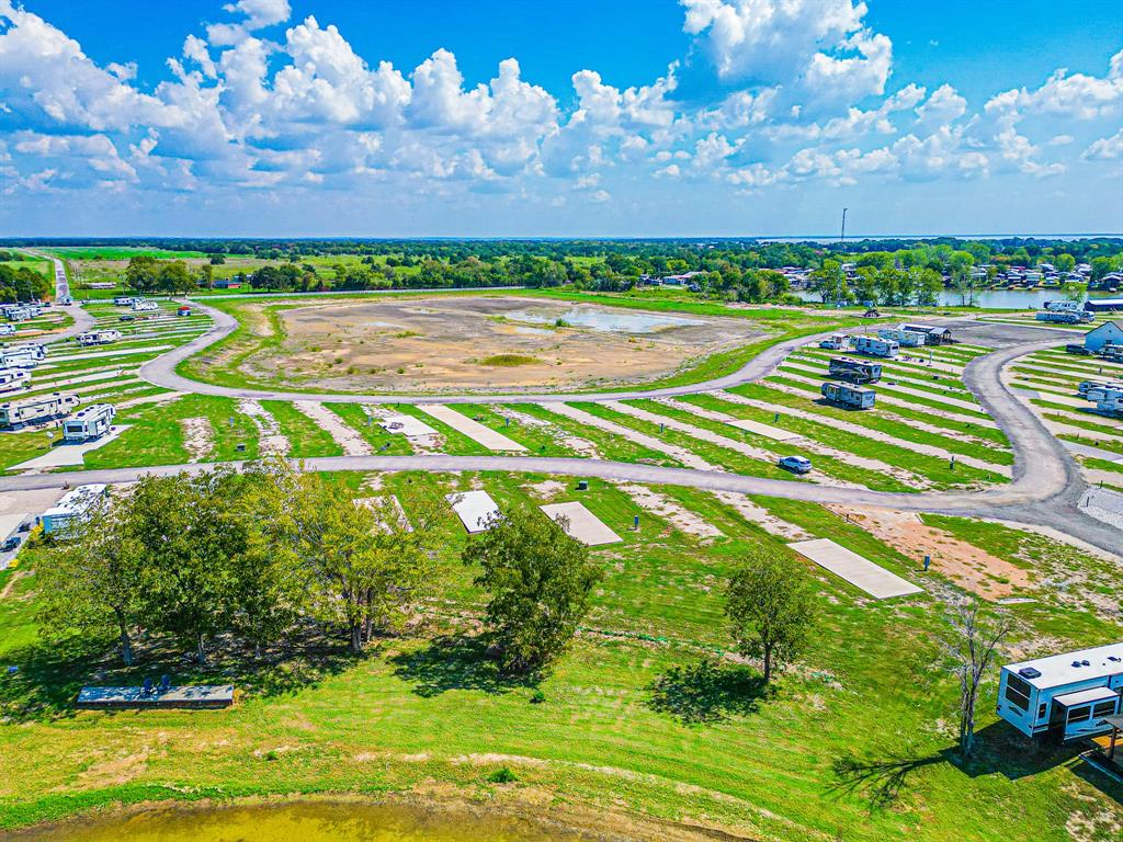 Peninsula Point - Land