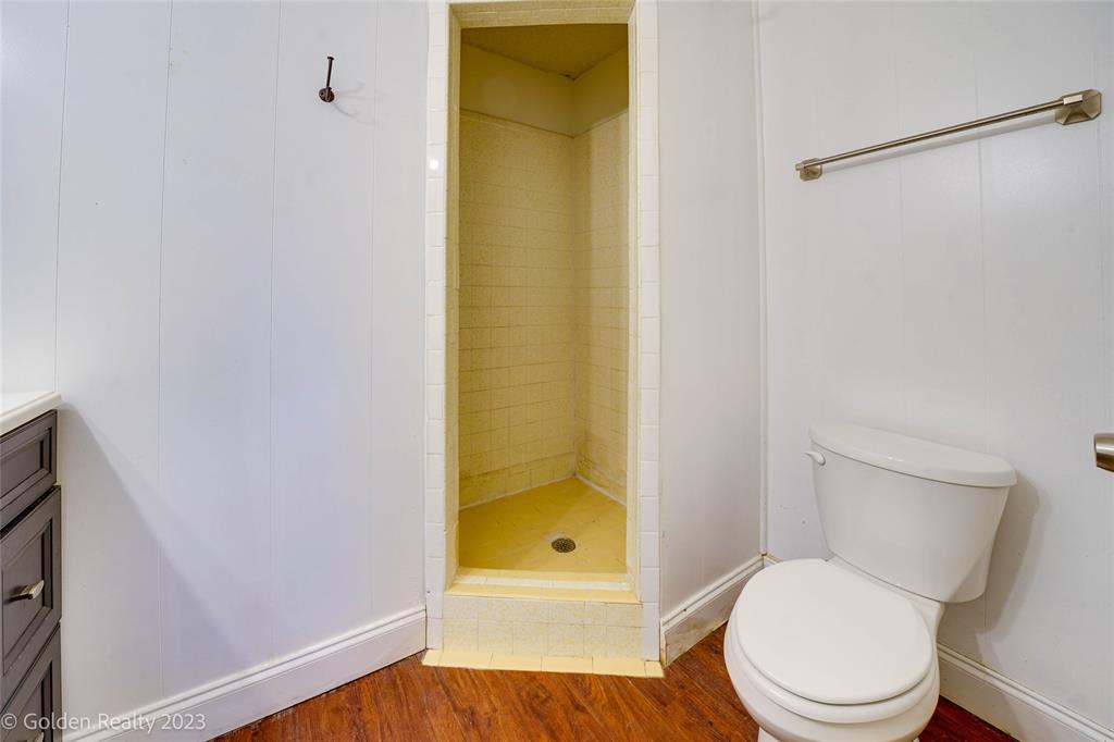 Dallas North Estates 15th Instl - Residential Lease