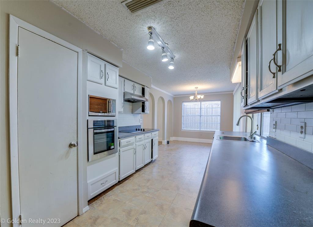 Dallas North Estates 15th Instl - Residential Lease