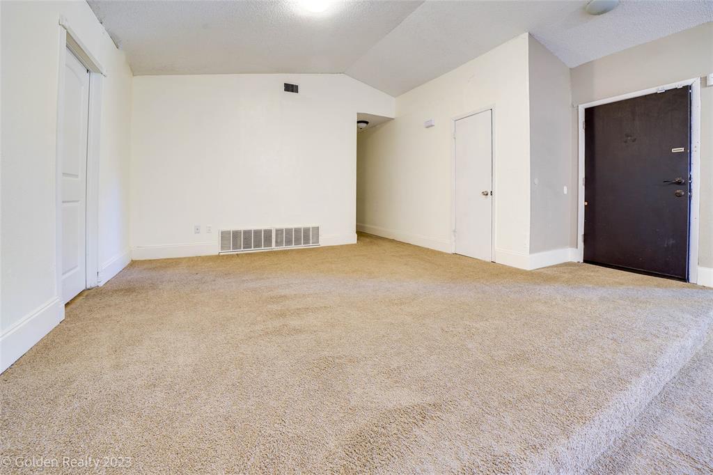 Dallas North Estates 15th Instl - Residential Lease