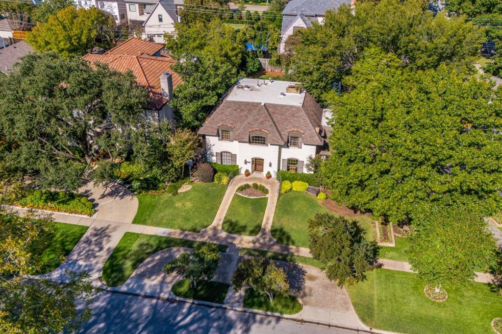 RARE Opportunity to build your dream home in Coveted UP Fairway.This property will be sold as LOT ONLY. NO SHOWINGS OR ACCESS TO HOME 
Walk to Hyer Elementary, Smith Park and Preston Center. Contact Agent with Questions and for details. Older Survey and SD in Transaction Desk.