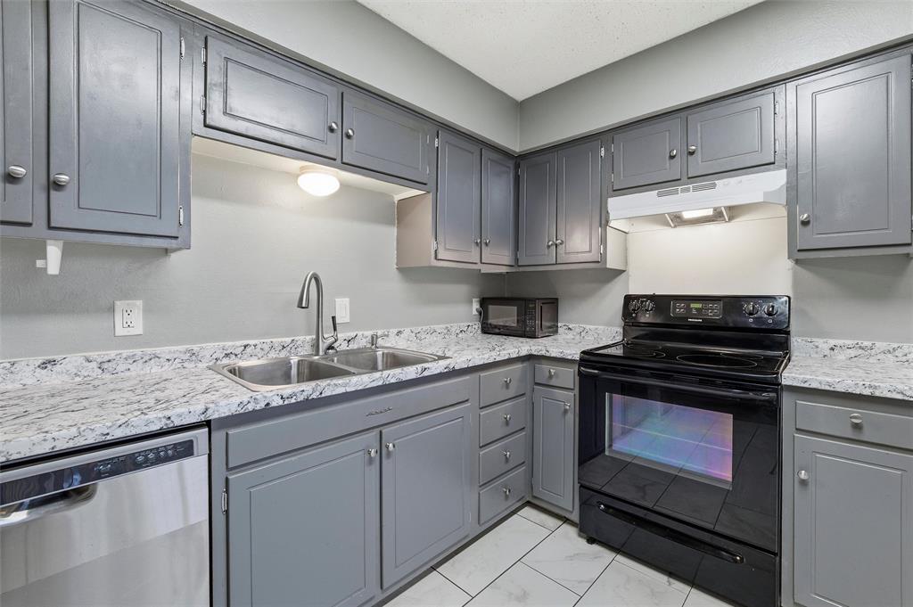 Woodhaven Condo - Residential
