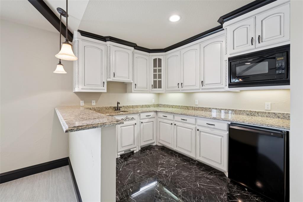 Castleton Manor - Residential