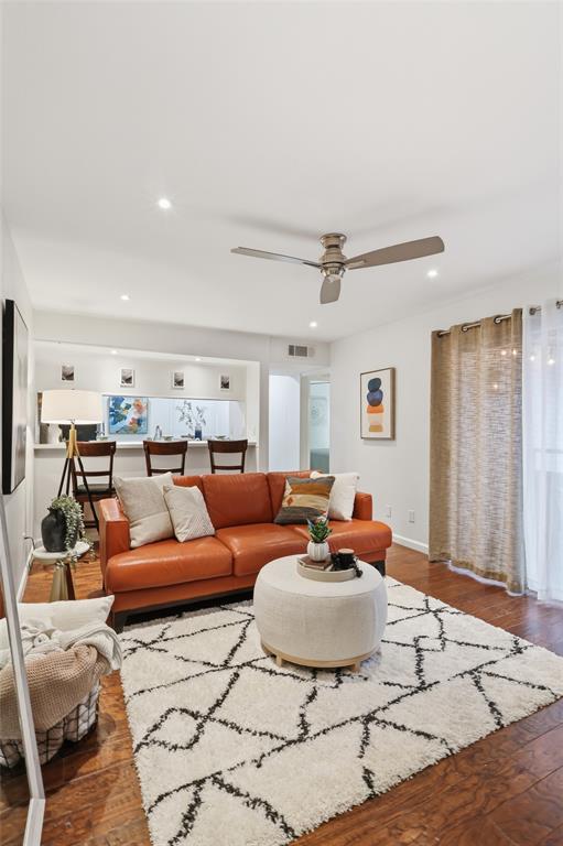 Los Nogales Condo - Residential