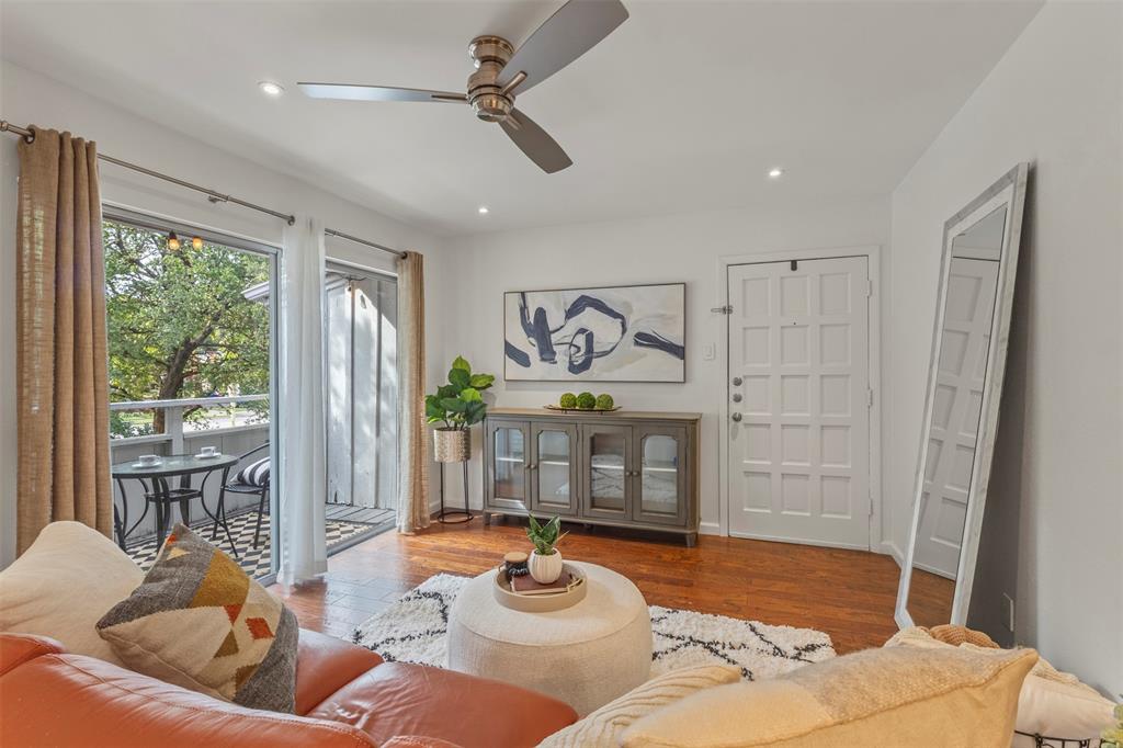 Los Nogales Condo - Residential