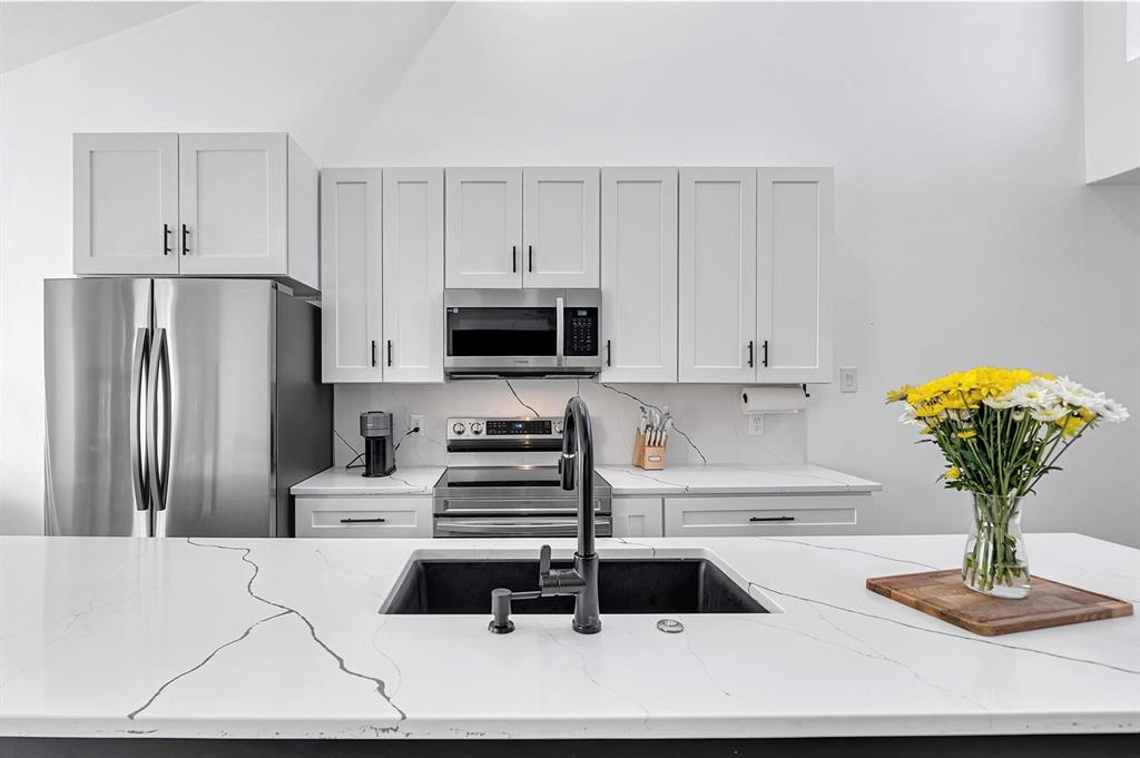 EASTRIDGE III TOWNHOMES - Residential