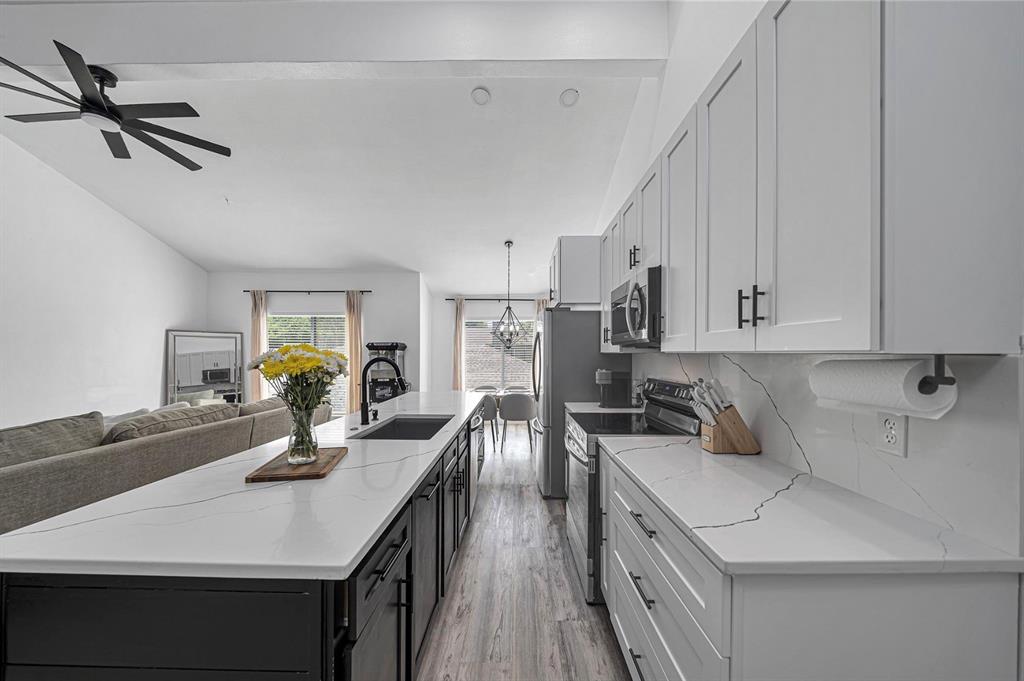 EASTRIDGE III TOWNHOMES - Residential
