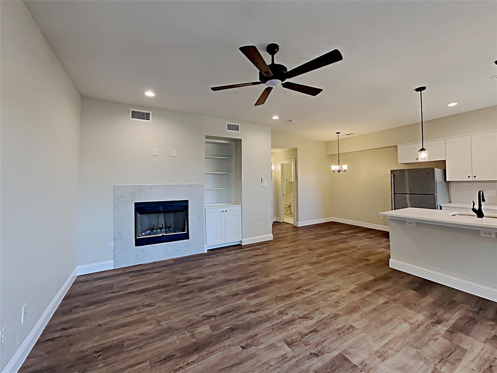 Royal Lane Condos 5800 - Residential Lease