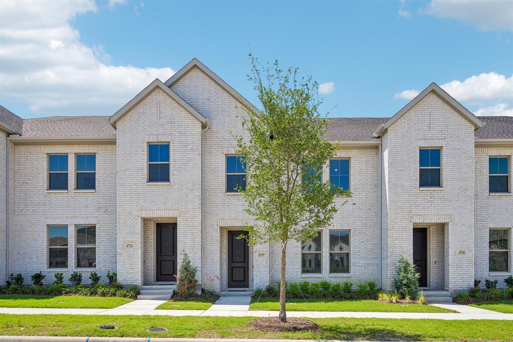 CB JENI HOMES BOYD floor plan.  Located in an awesome wooded master planned community, Painted Tree in THE WOODLANDS DISTRICT. This beautiful bright home boasts designer interior finishes in this LOW maintenance lifestyle. 20' CEILING with volume windows in the living room stream tons of NATURAL LIGHT into the home. Enjoy cooking in the chef's style kitchen with 5 burner gas cooktop, stainless appliances, TONS OF CABINETS and COUNTERTOPS and more. The large GAME ROOM upstairs would be perfect for second living space or office. Owner's suite offers oversized shower, an ABUNDANCE OF CABINETS AND DRAWERS, linen cabinet, and a HUGE WALK-IN CLOSET. You will be impressed with the Painted Tree amenities, SWIMMING POOLS, HIKE AND BIKE TRAILS, FISHING LAKE, FESTIVALS AND MORE. HOME READY NOW!