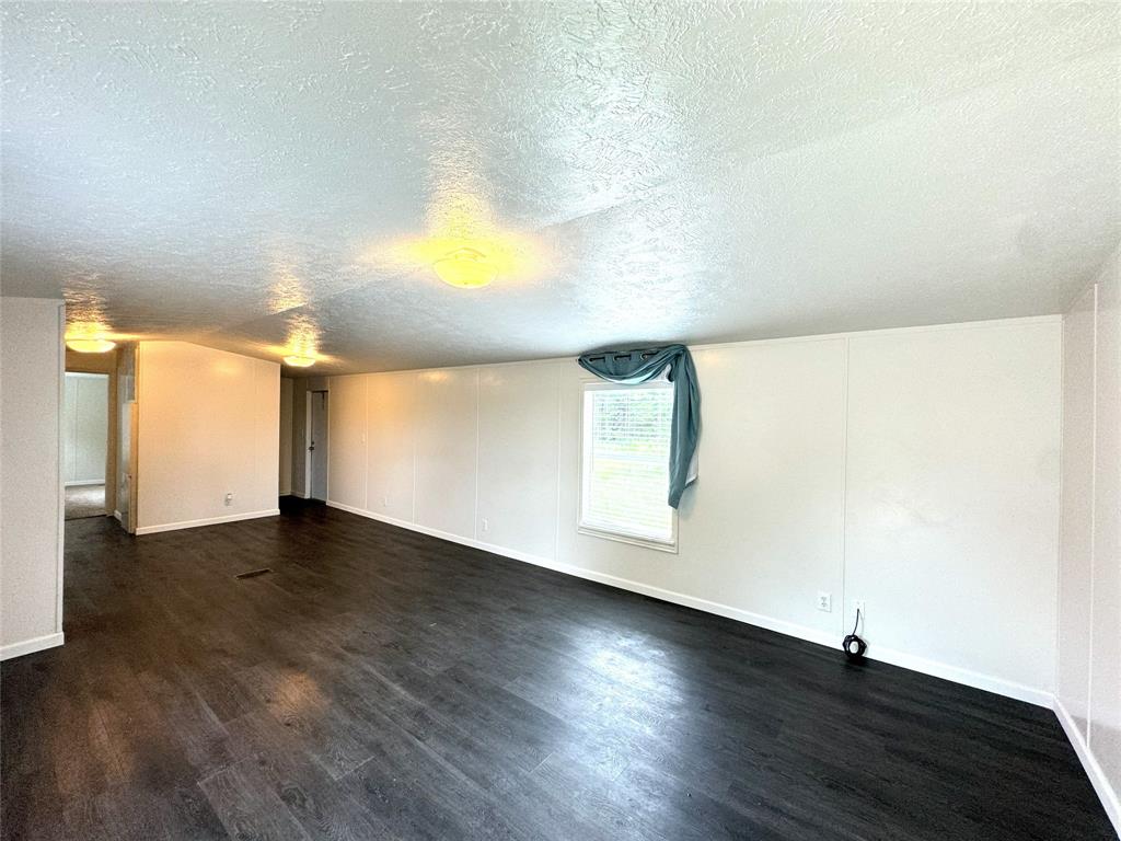 BARONS MEADOWS - Residential