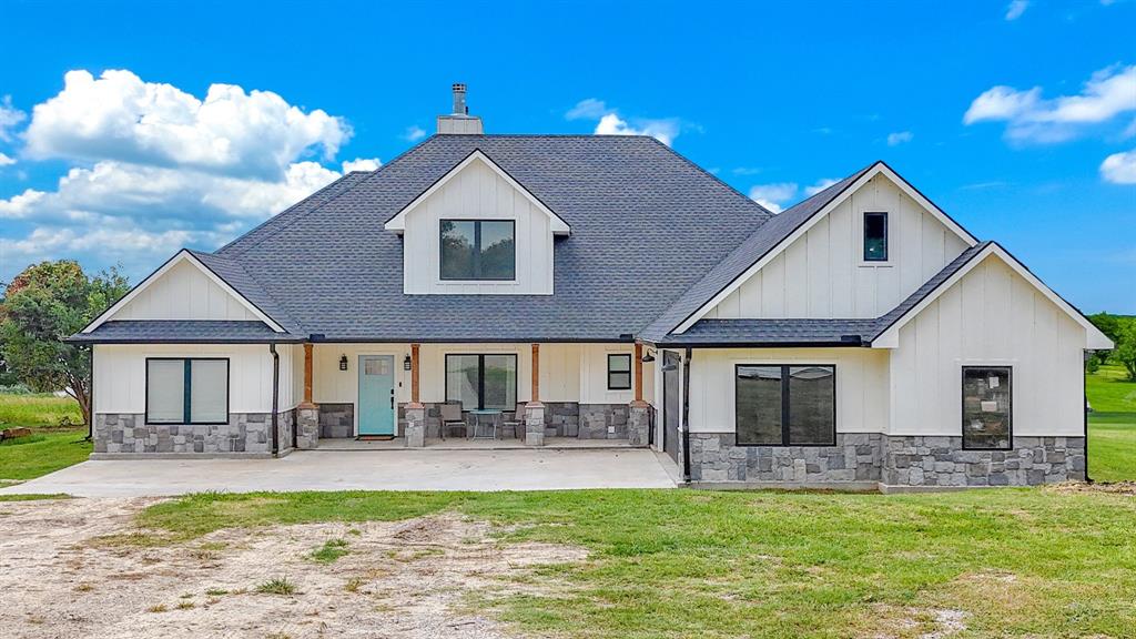 Experience custom-crafted lake living on Richland Chambers Lake, where space, privacy, and breathtaking views come together—with NO HOA. Situated on nearly 3 acres with approximately 200 feet of open water frontage, this exceptional property features a private fishing pier and boat ramp, making everyday lake life effortless.
Inside, the open-concept design is filled with natural light and panoramic water views, highlighted by high-end custom finishes and thoughtful details throughout. The expansive primary suite offers a relaxing retreat with a soaking tub, a beautifully designed tile shower, and an oversized walk-in closet.
Designed to comfortably accommodate family and guests, the home includes 4 bedrooms, 3.5 bathrooms, plus a versatile bonus room ideal for a 5th bedroom, game room, or media space. With generous indoor living areas and wide-open outdoor space, this property delivers both functionality and refined lakeside living.
A one-of-a-kind waterfront home offering privacy, space, and timeless design—this is a rare opportunity on Richland Chambers Lake.