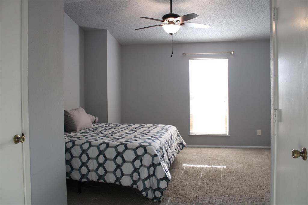 Carriagehouse Village-Victoria Place - Residential Lease