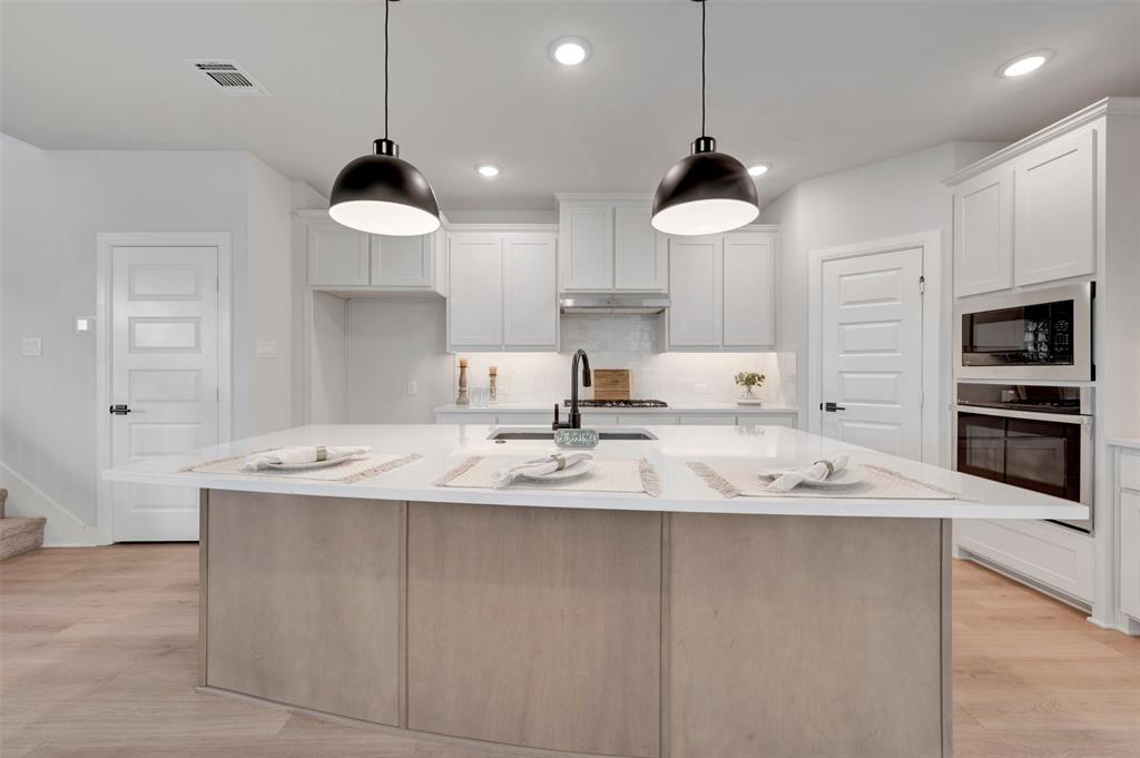Karis - Residential