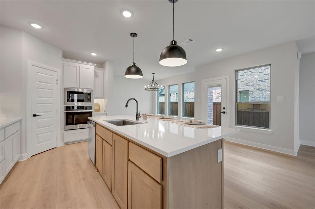 Karis - Residential