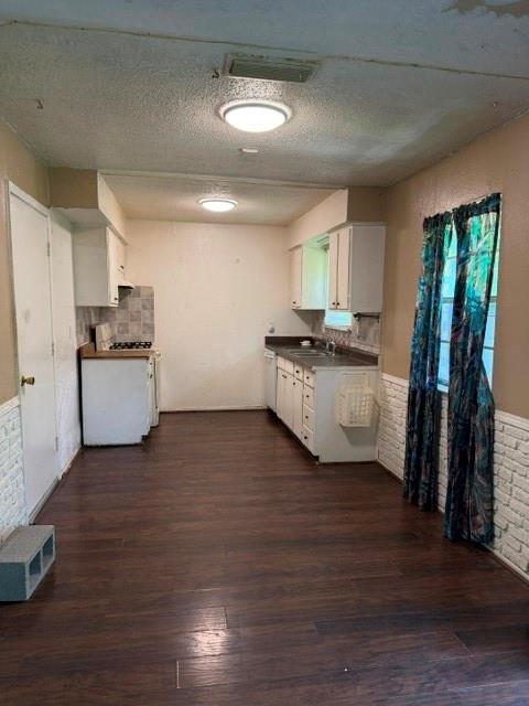 Freeway East Rev - Residential