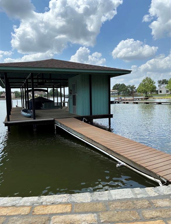 Island Village Estates - Residential
