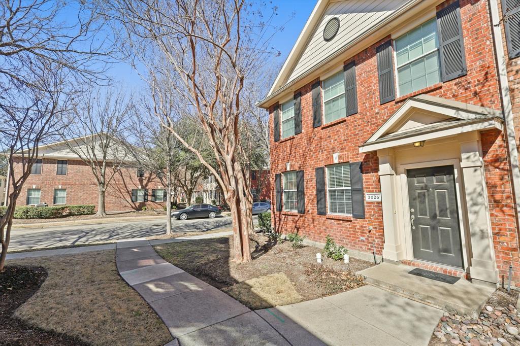 Pasquinellis Village On The Green - Residential