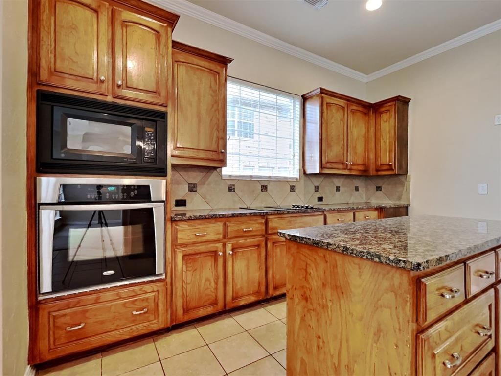 The Lakes On Legacy Drive Ph I - Residential Lease