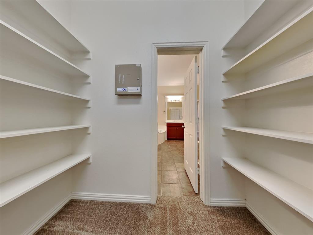 The Lakes On Legacy Drive Ph I - Residential Lease