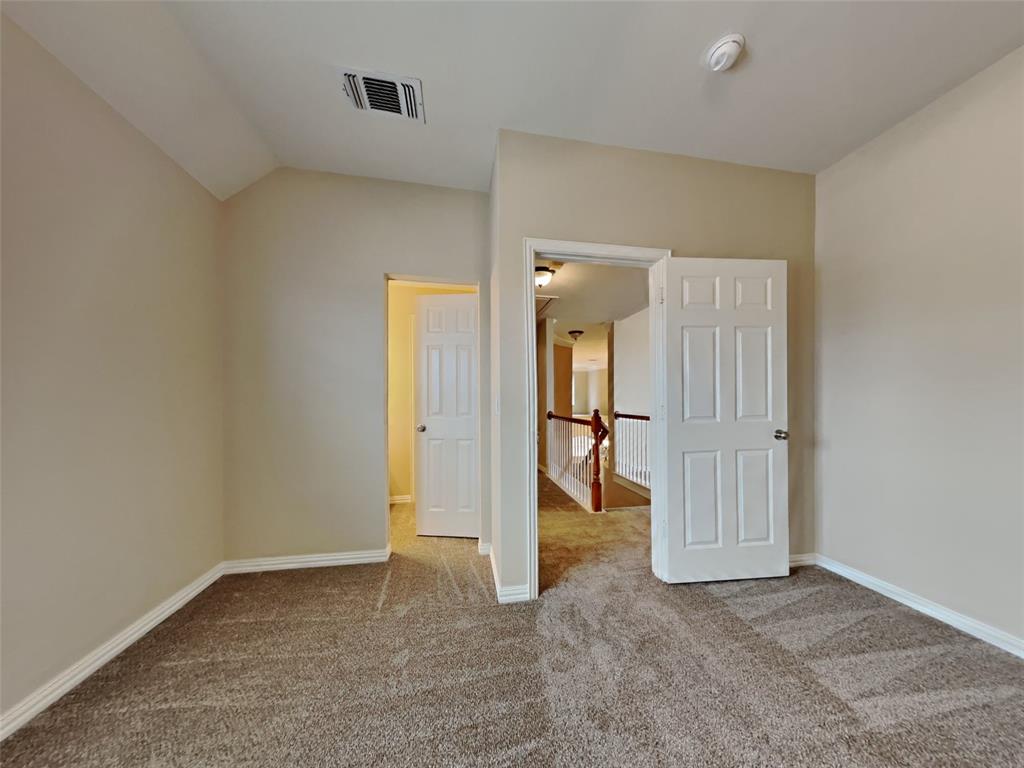 The Lakes On Legacy Drive Ph I - Residential Lease