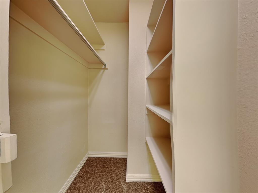 The Lakes On Legacy Drive Ph I - Residential Lease