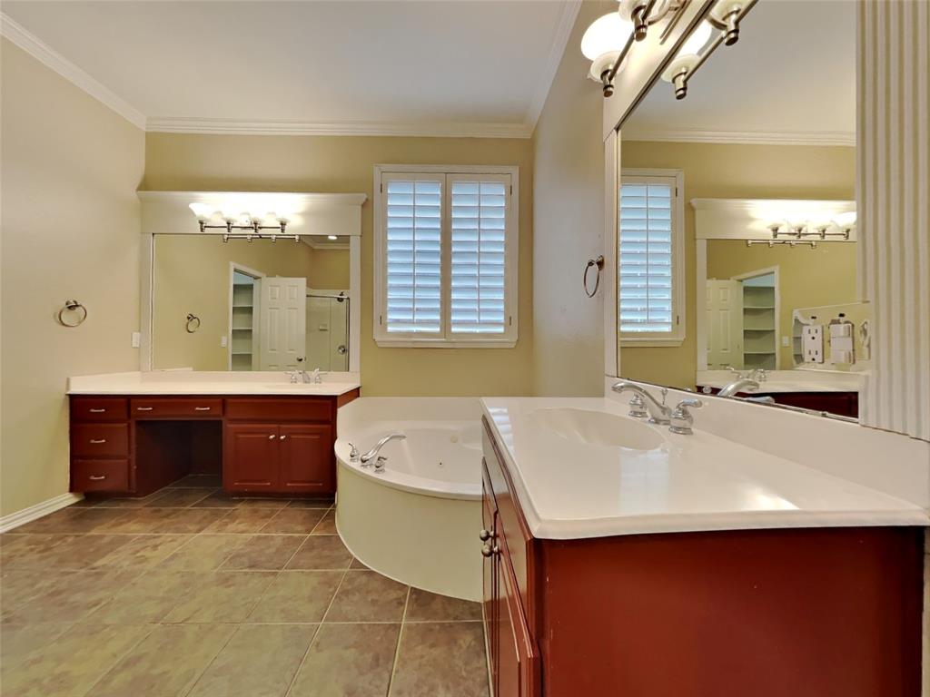 The Lakes On Legacy Drive Ph I - Residential Lease