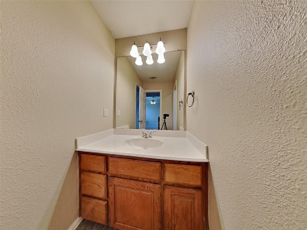 The Lakes On Legacy Drive Ph I - Residential Lease
