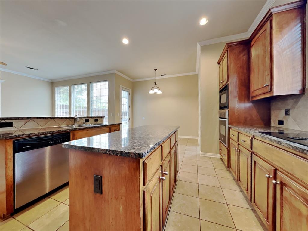 The Lakes On Legacy Drive Ph I - Residential Lease