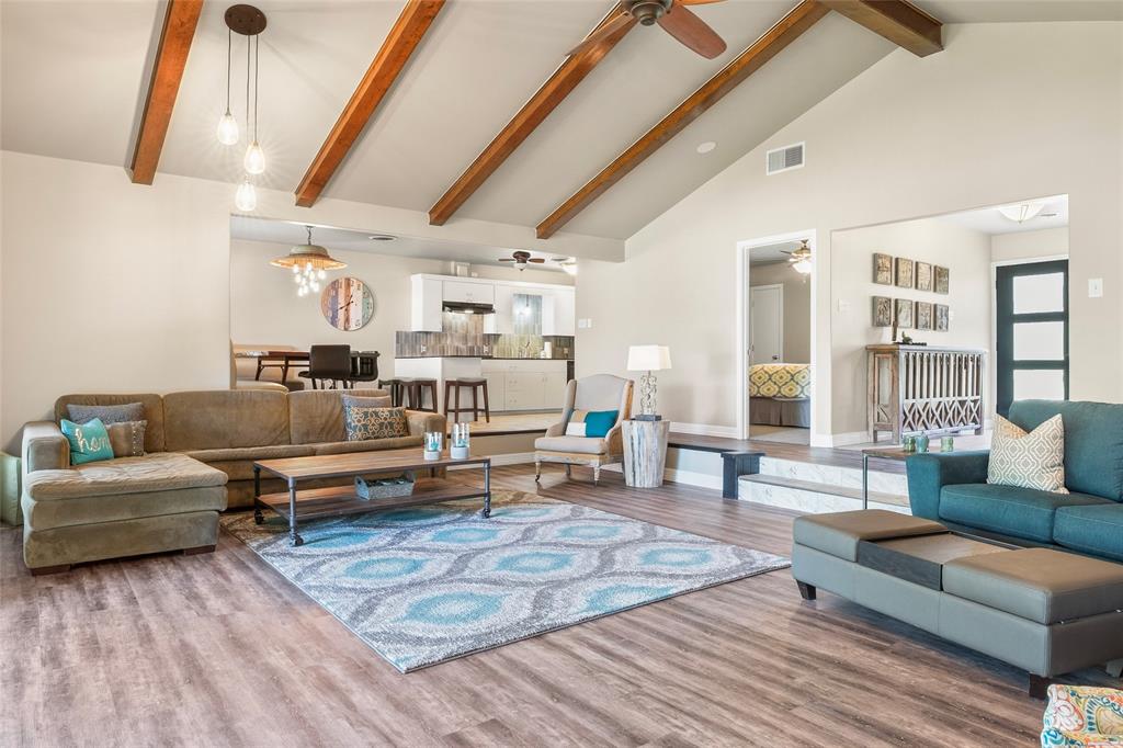 Moss Lake Estate - Residential